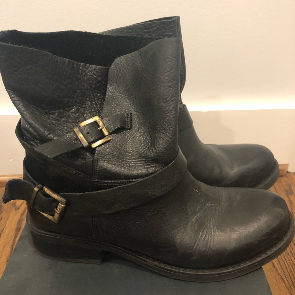 Black Steve Madden moto boots